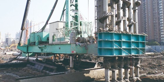 Construction method of six - axis mixing pile for Shanghai strong foundation