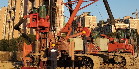 The technology of drilling cast-in-place pile for construction of strong foundation pit retaining pile