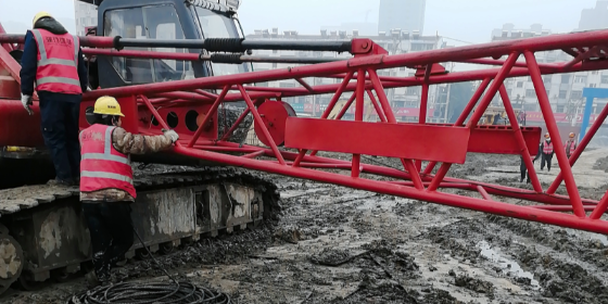 Equipment management: timely replacement of crane wire rope