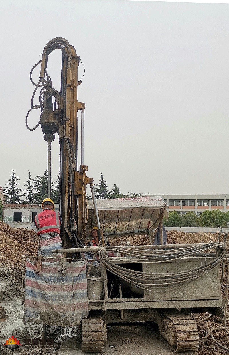 Construction of high pressure rotary jet grouting pile-Drill pipe lifting speed control