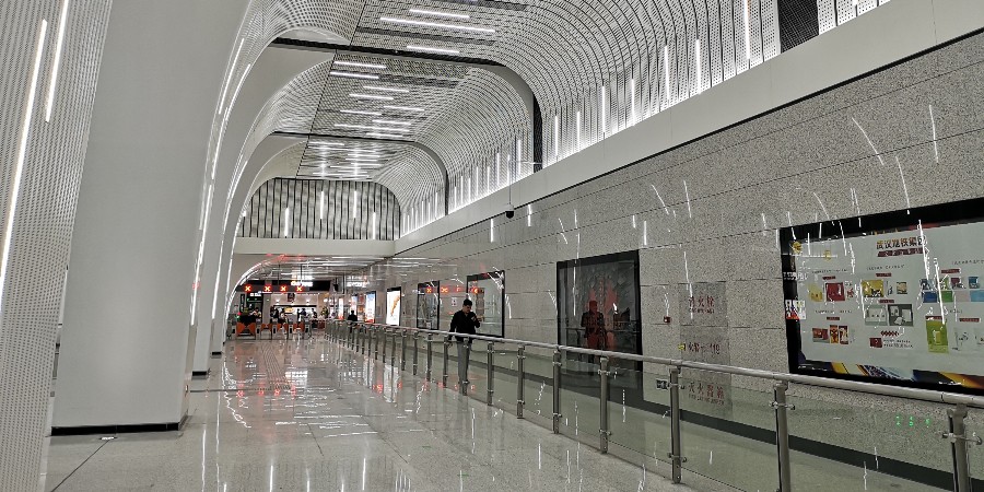 Cement-soil mixing pile +SMW construction method: Yixujiapeng Station of Wuhan Metro Line 8